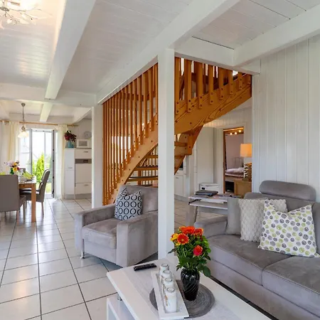 Ostseecharme Mit Sauna U Garten Nyaraló *