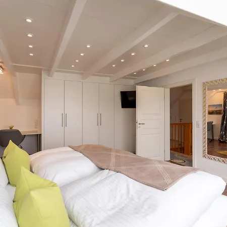 Ostseecharme Mit Sauna U Garten