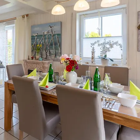 Ostseecharme Mit Sauna U Garten הייליגנהאפן